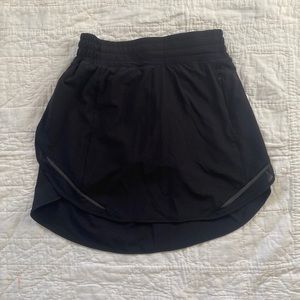 lululemon hotty hot HR skirt! NWT